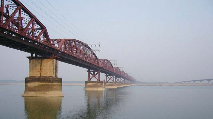 Bangladesh-India joint water measurement of Padma and Ganges begins Bangladesh-India joint water measurement of Padma and Ganges begins