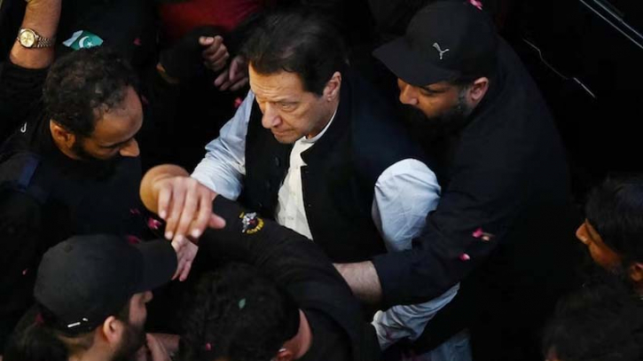 Imran Khan arrested outside Islamabad court