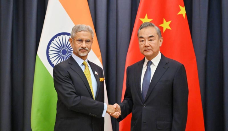 India, China foreign ministers hold talks on border peace and trade cooperation