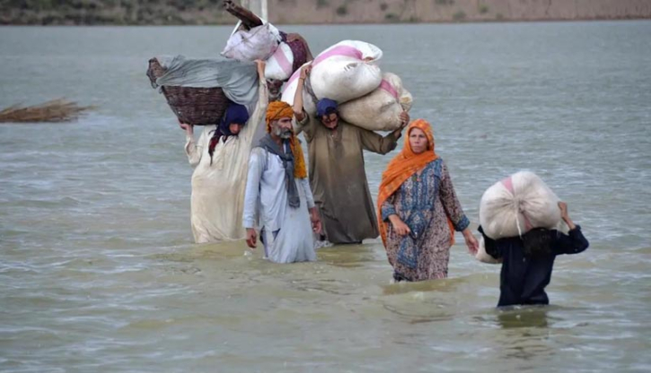 Over 1,000 dead as relentless rains and floods devastate Pakistan