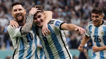 World Cup: Alvarez, Messi steer Argentina past Croatia into final
