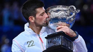 Novak Djokovic crushes Tsitsipas to win 10th Australian Open title