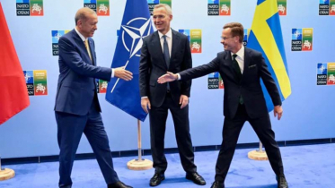 NATO seeks agreement on Ukraine bid after Turkey deal on Sweden